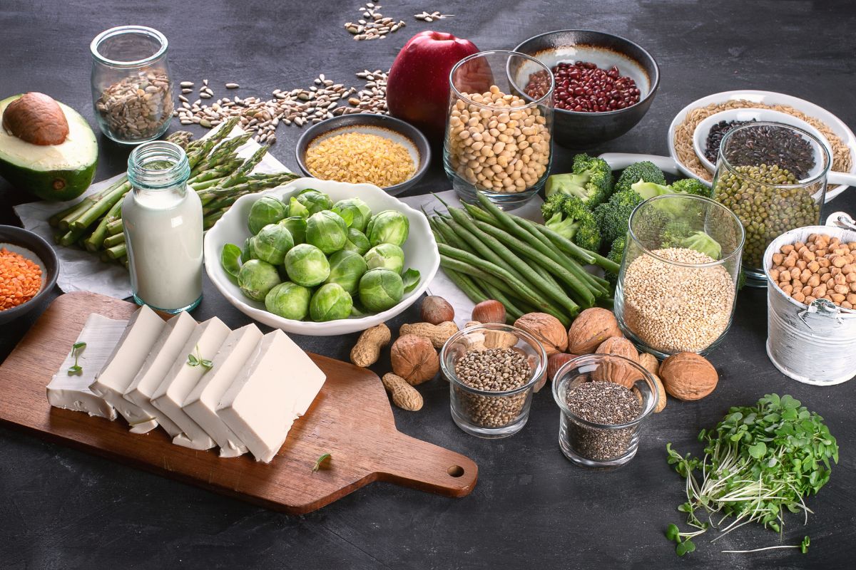 Wie viel Protein pro kg? Bunte Auswahl an Lebensmitteln mit viel Protein