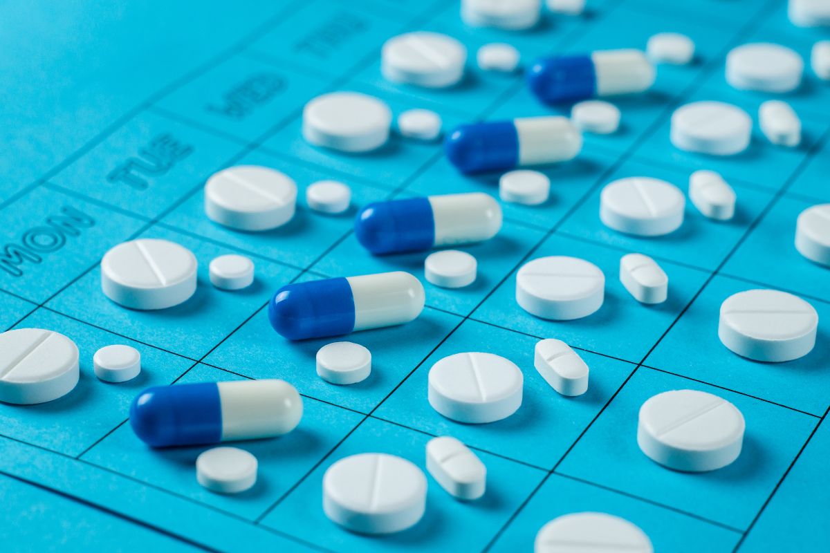 Wochenplan mit Nahrungsergänzungsmitteln