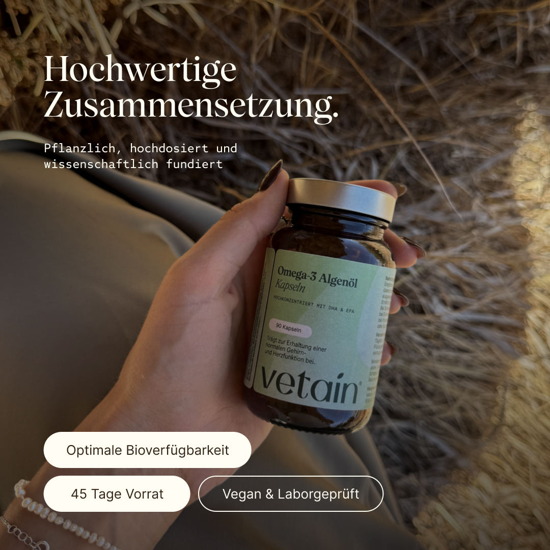Vetain veganes Omega 3 Algenöl in hochwertiger Zusammensetzung. Pflanzlich, hochdosiert und wissenschaftlich fundiert. Optimale Bioverfügbarkeit. 45 Tage Vorrat. Vegan & laborgeprüft