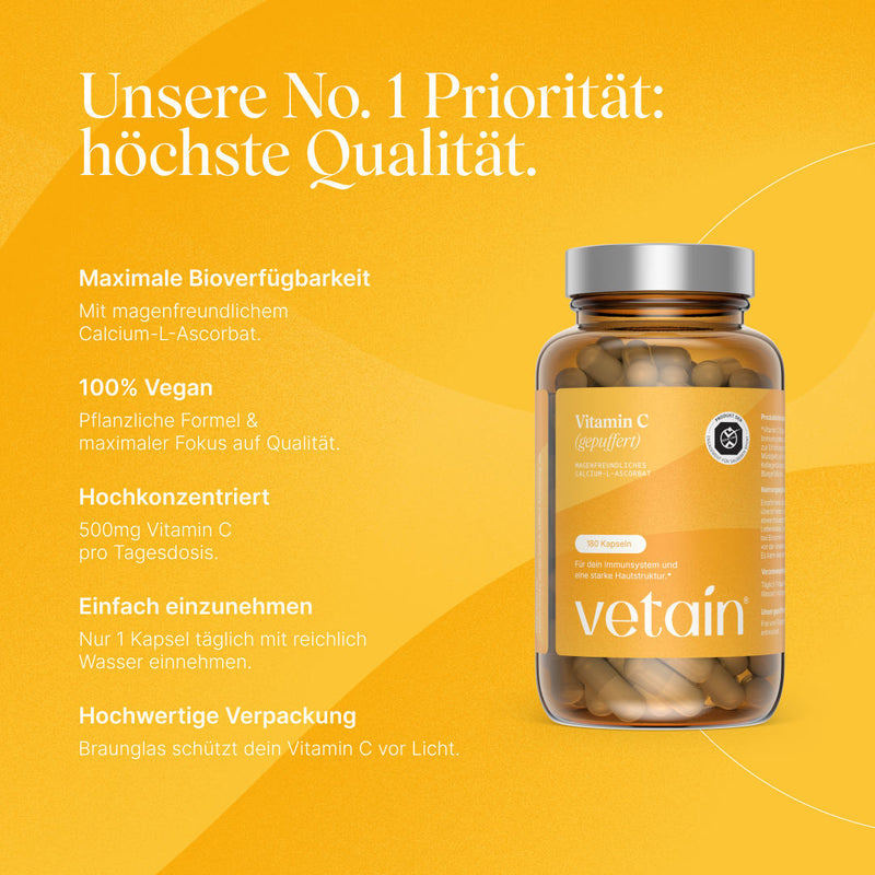 Vetain Vitamin C Kapseln (gepuffert) mit magenfreundlichem Calcium-L-Ascorbat (180 Kapseln, Braunglas). Überschrift „Unsere No. 1 Priorität: höchste Qualität“. Merkmale: maximale Bioverfügbarkeit (Calcium-L-Ascorbat), 100 % vegan, hochkonzentriert (500 mg Vitamin C pro Tagesdosis), einfach einzunehmen (1 Kapsel täglich), hochwertige Braunglas-Verpackung.