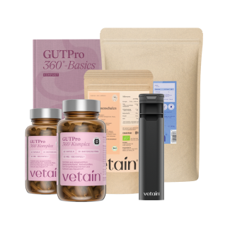 Vetain Gut Reset Bundle mit zwei Dosen GUTPro 360°-Komplex, Bio Flohsamenschalen, L-Glutamin Pulver, Tablettenbox und Buch GUTPro 360°-Basics, freigestellt.